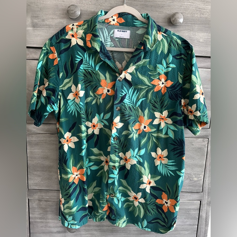 Old Navy Men’s Polynesian Button Down Shirt | Size L